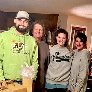 Meet your Posher, Cody